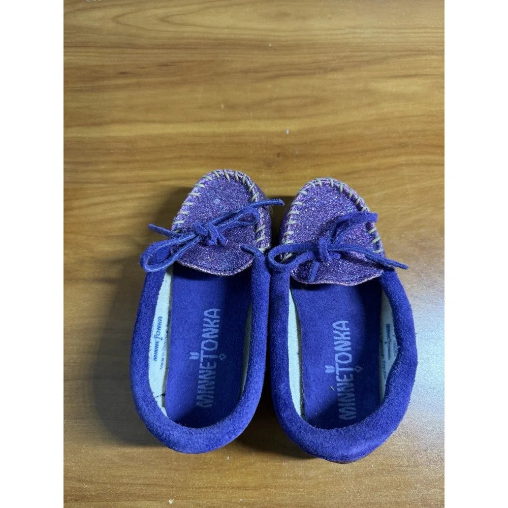 Toddler Girls SZ 7 Minnetonka Purple Glitter Sparkly Suede Leather Moccasins
